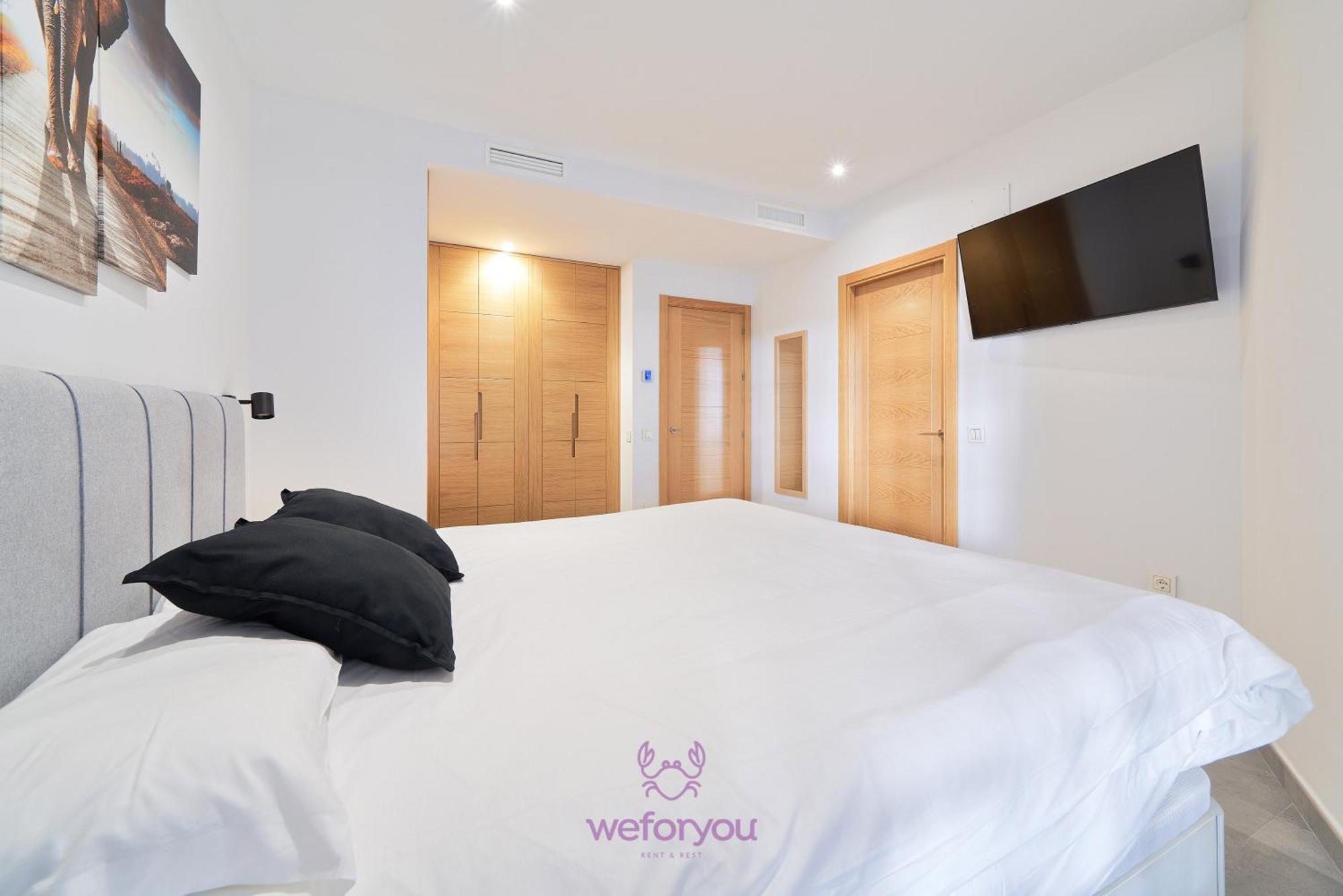Weforyou Isla De Poniente 2 Bedrooms And Parking Бенальмадена Экстерьер фото