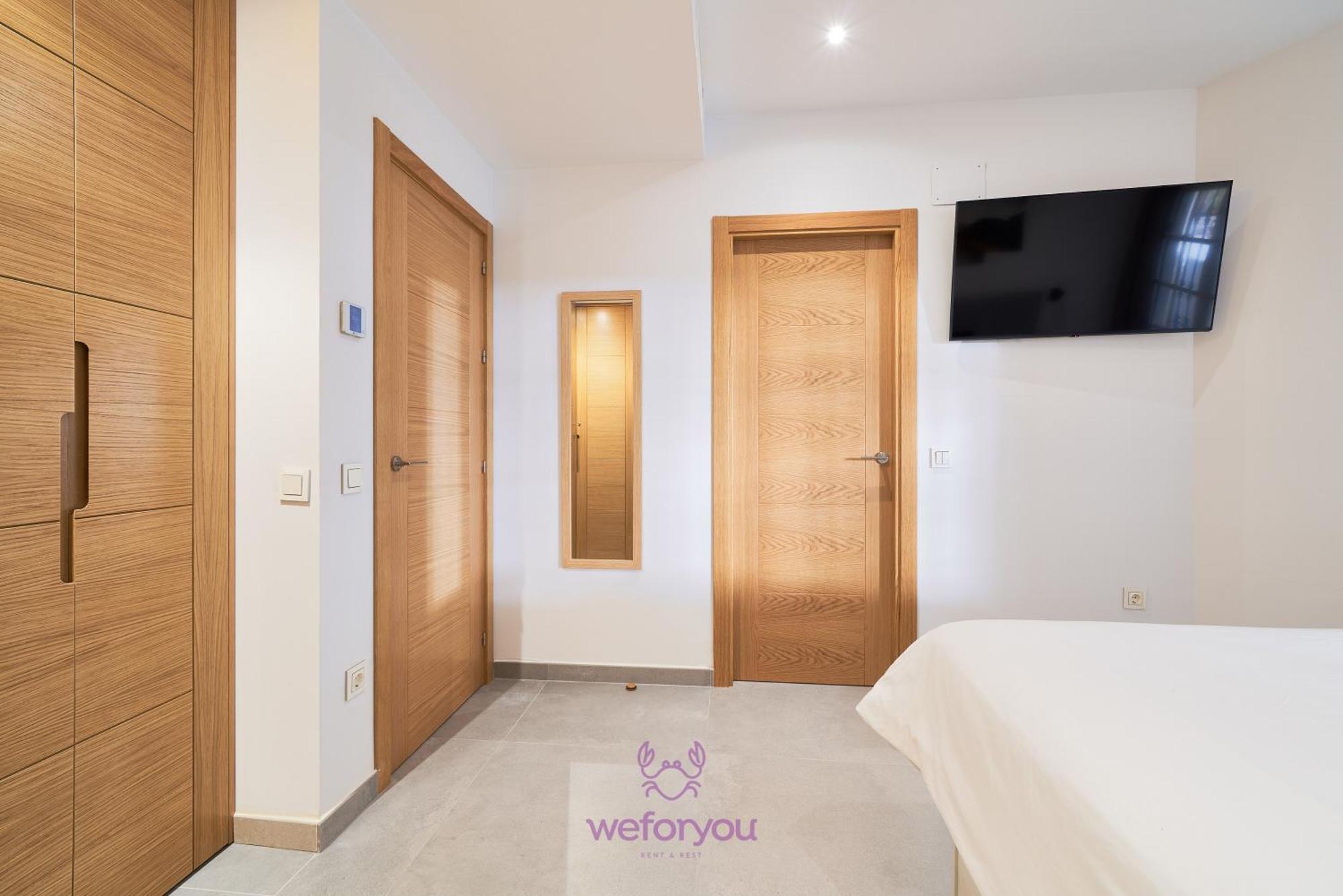 Weforyou Isla De Poniente 2 Bedrooms And Parking Бенальмадена Экстерьер фото